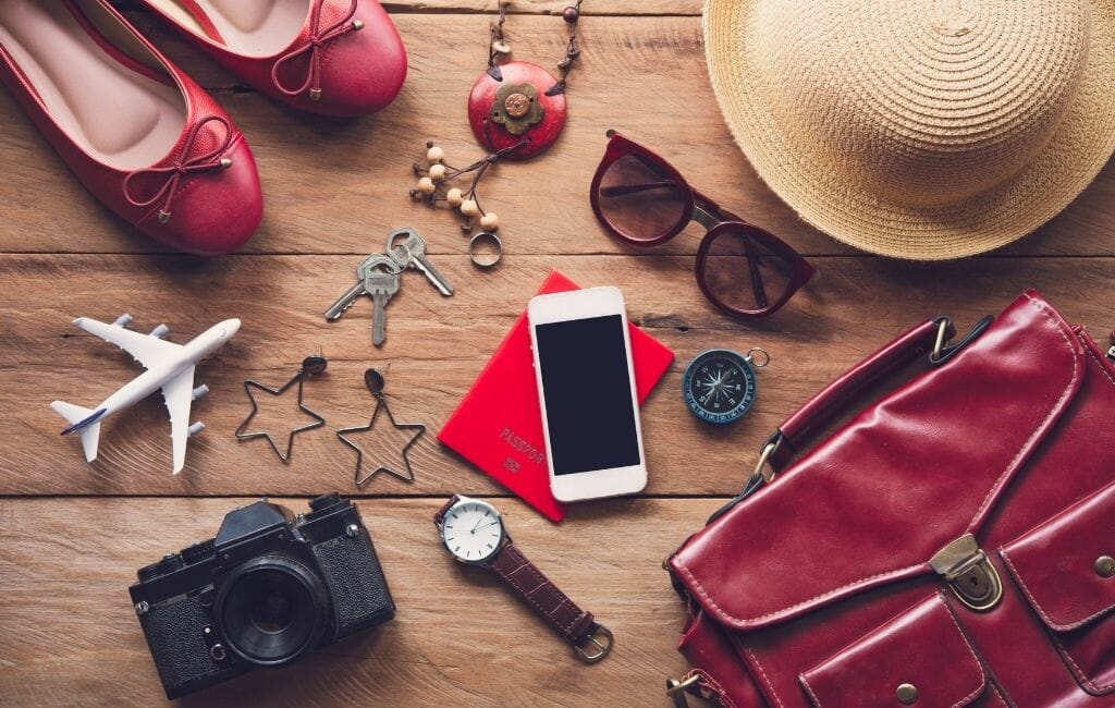 Women-s-Accessories-Outlet Shop Designer Fashion and Hair & Beauty Outlet