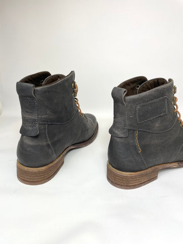 Josef Seibel Sienna Leather Womens Ankle Boots Grey