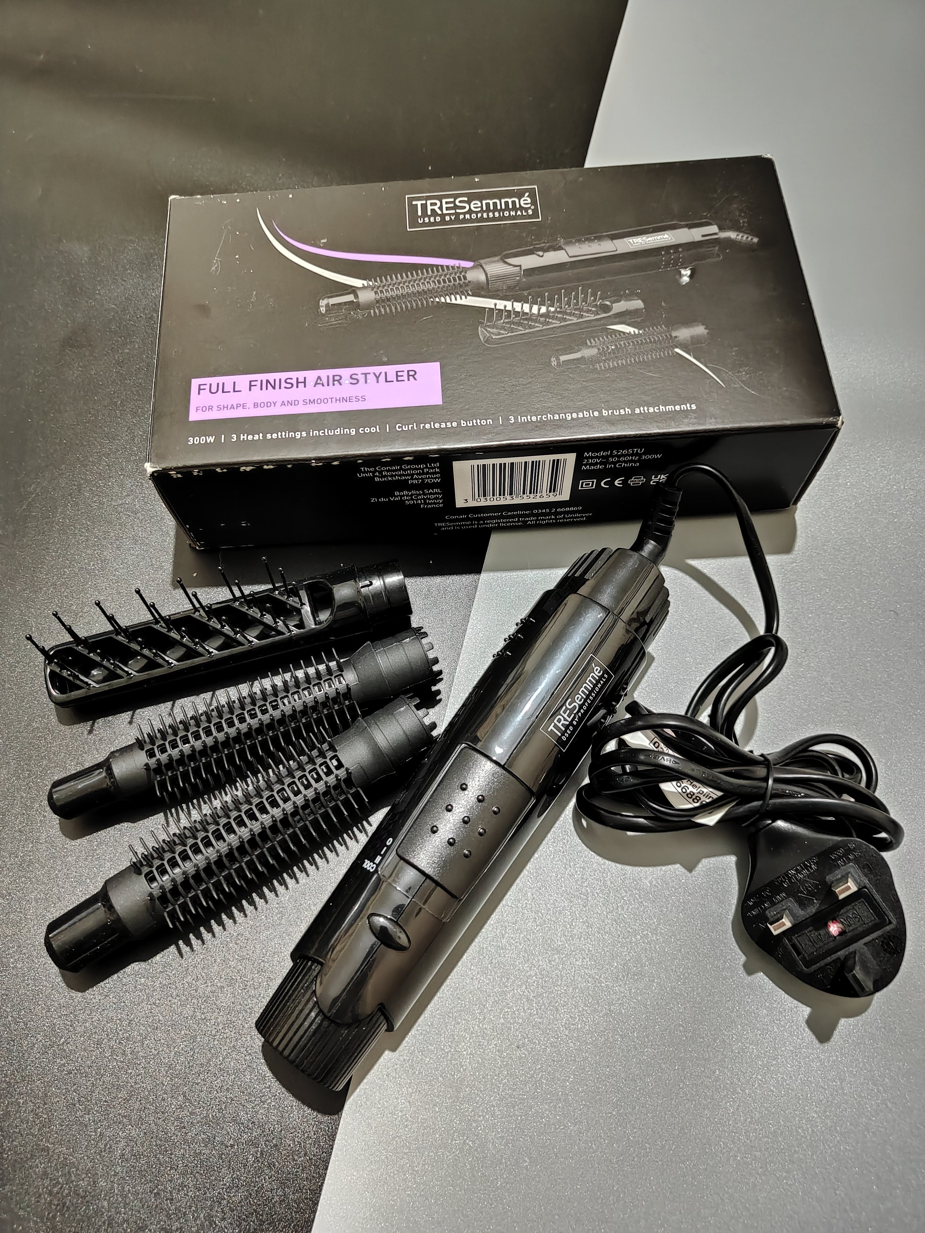 Tresemme full finish hot top air styler with 3 brushes