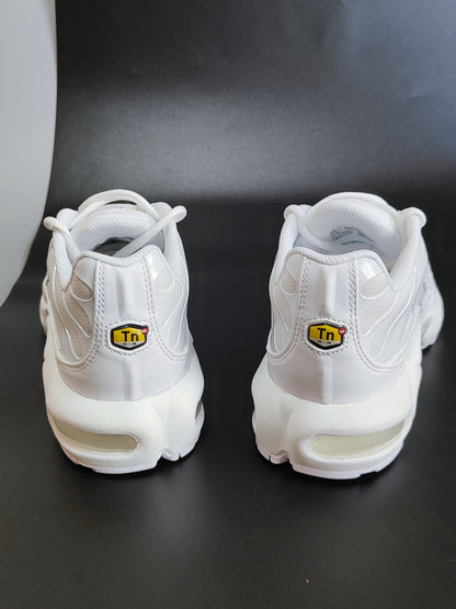 Nike Air Max Plus Women's Trainers in White UK 6 / EU 39