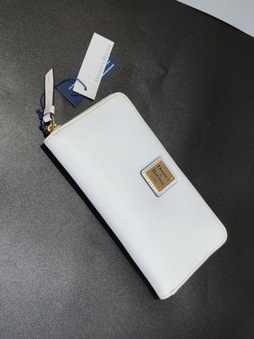 Dooney & Bourke Purse