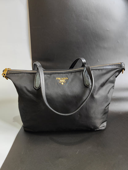 Prada Women's Shoulder Bag in Black