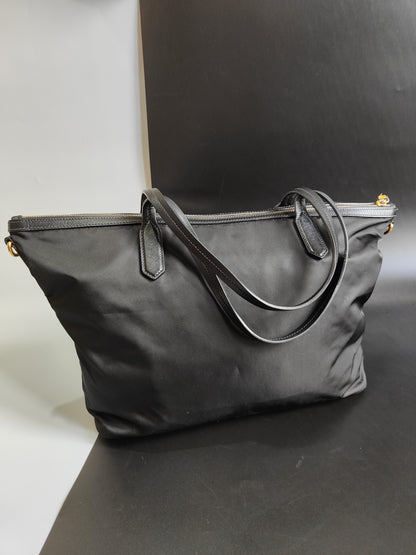 Prada Women's Shoulder Bag in Black