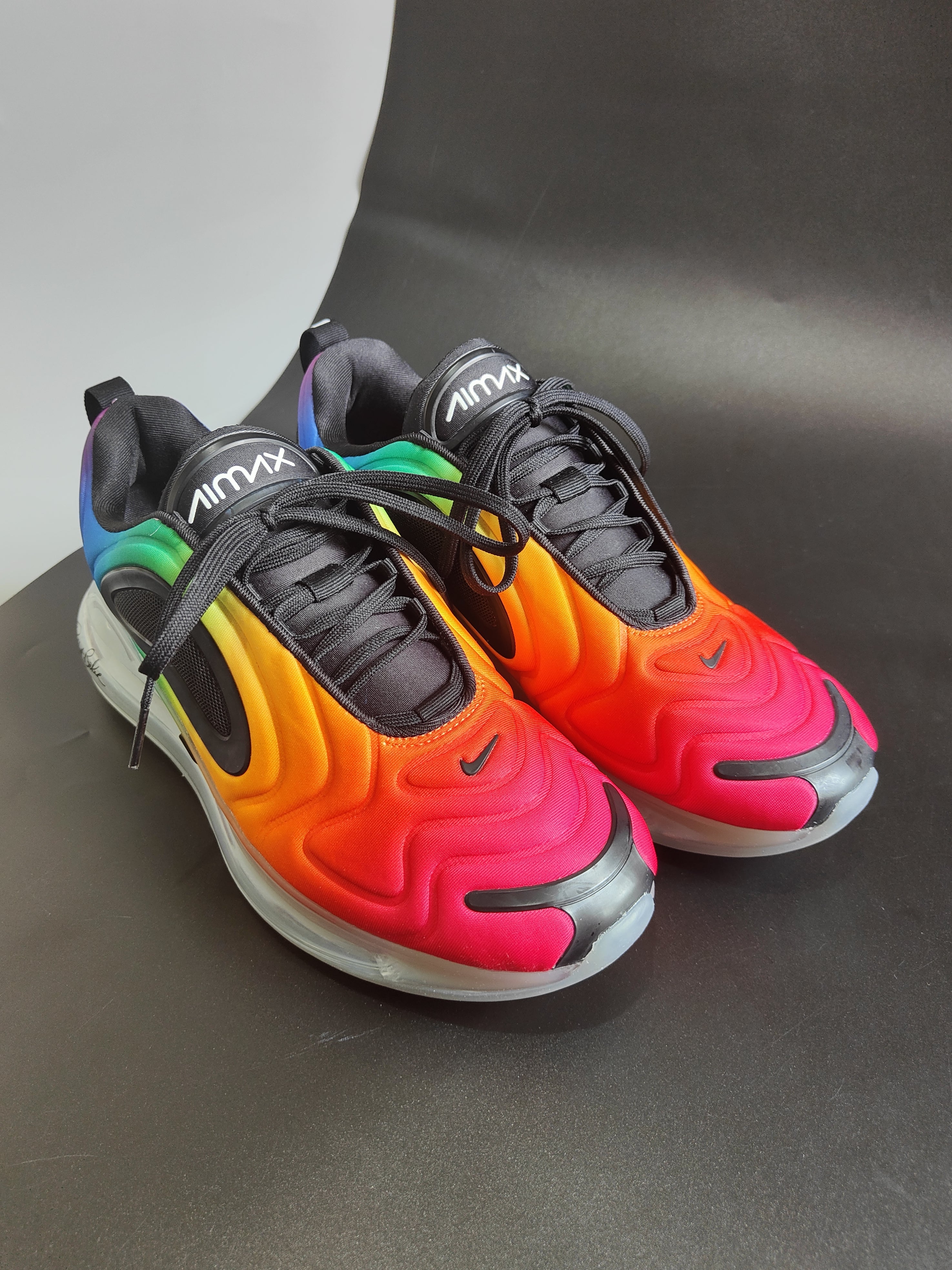 Air Max 720 Be True Sneakers in Rainbow Flag UK 8 EU 42.5