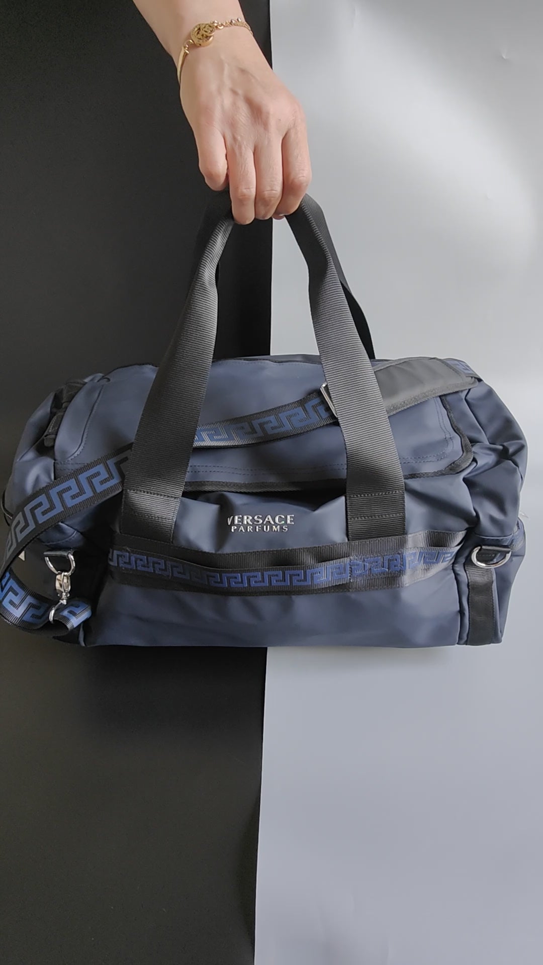 Backpack Duffle Bag in Navy CLEARO Designer Outlet