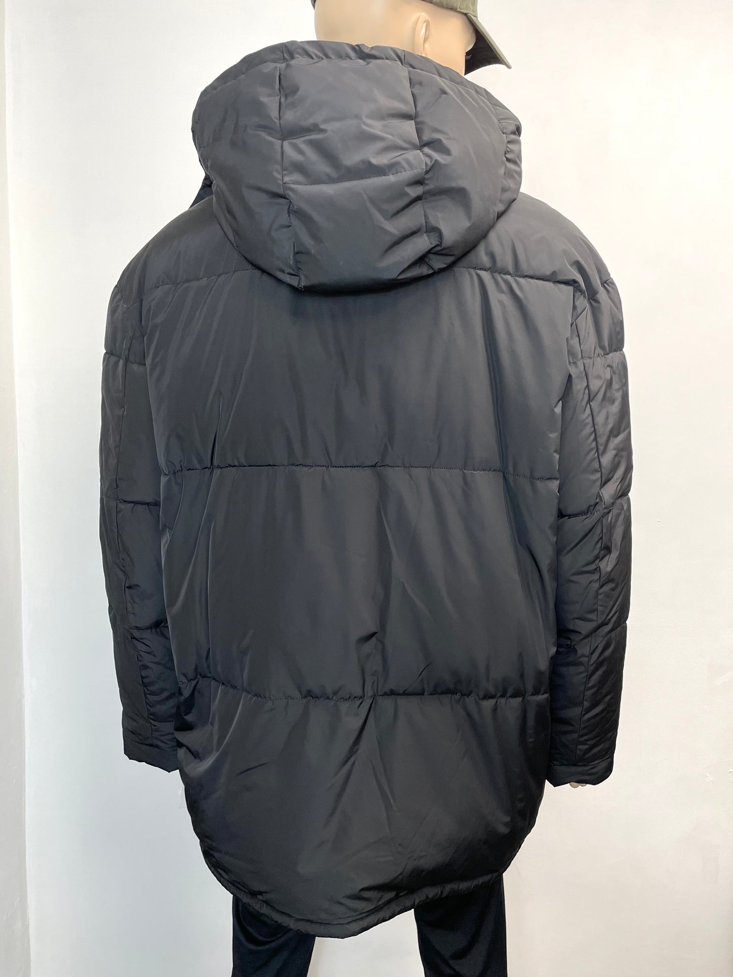 Men's Water Resistant Down Puffer Jacket in Black XXL