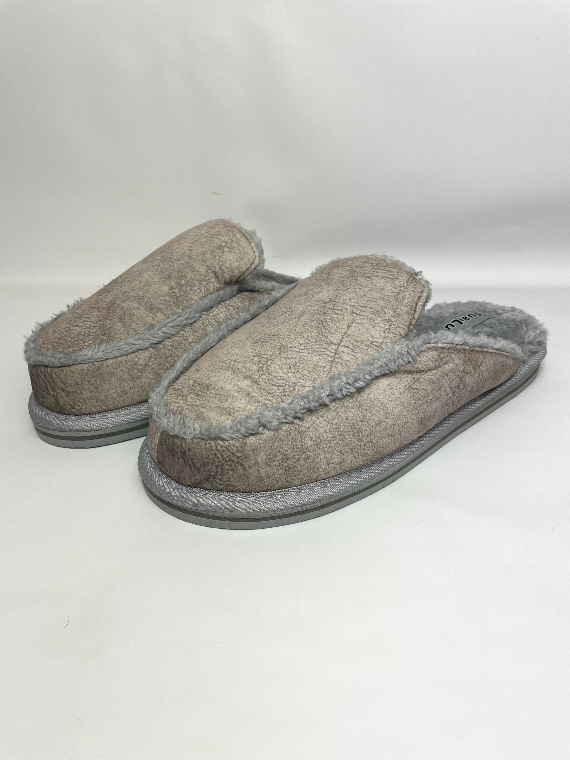 KuaiLu Women's Fuzzy Slippers in Burgundy – CLEARO