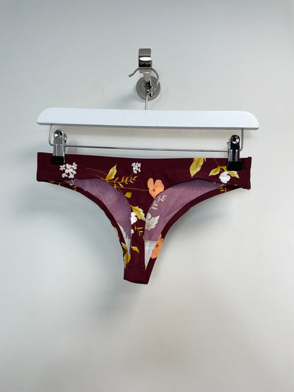 Urban Outfitters Ladies Out From Under Laser-Cut Hipster Knickers Burgundy
