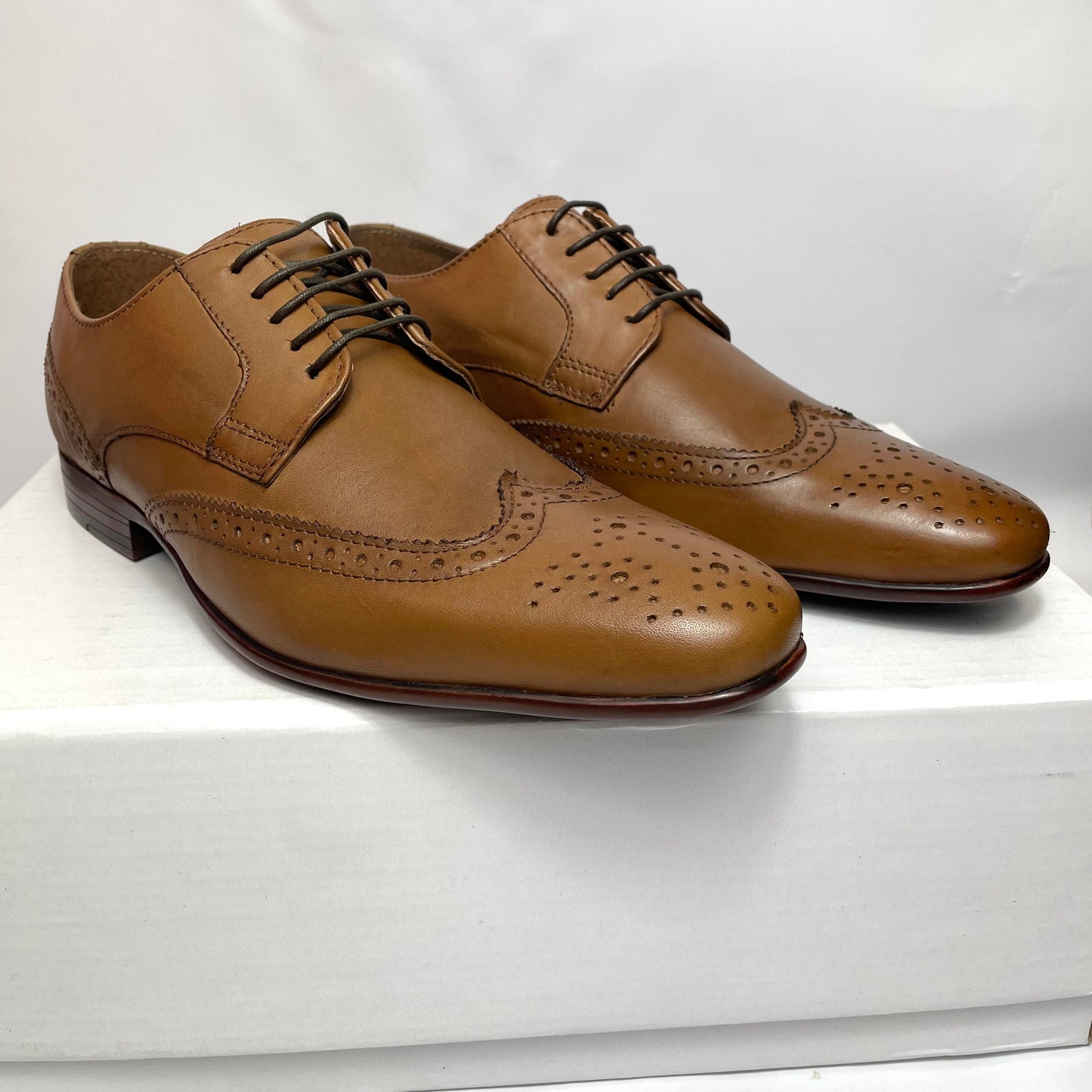 Ashby Mens Leather Handmade Oxford Loake Shoes in Brown Tan
