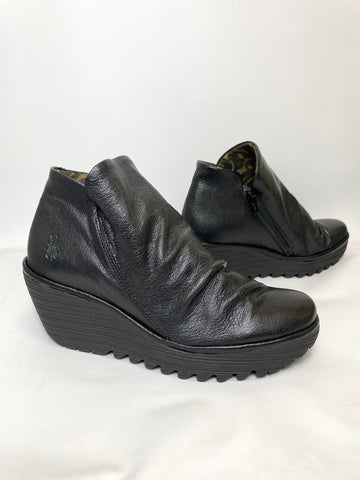 Women’s Zip-Up YIP Ankle Boots BLACK UK 6 / EU 39