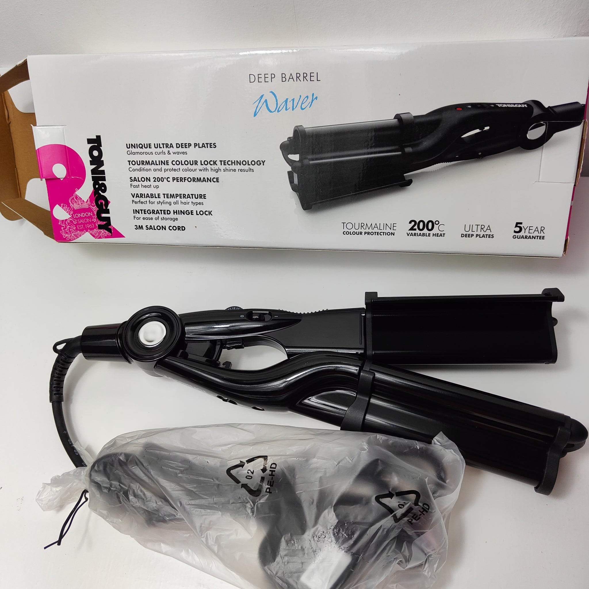 Toni and Guy Salon Professional Glamour Deep Barrel Hair Waver