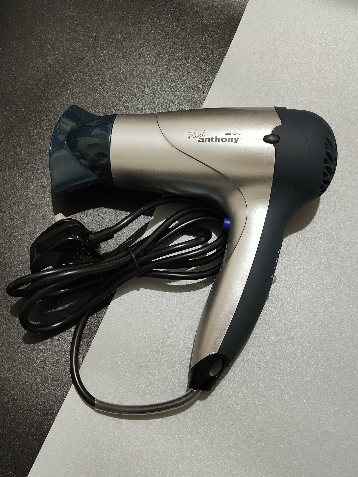 Paul Anthony Eco-Dry 1600w Hair Dryer with 3 Heat Settings Silver/Black